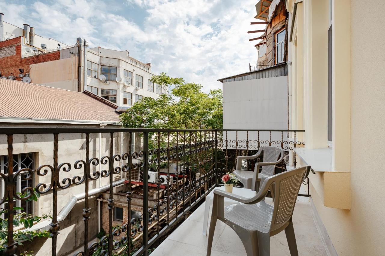 Apartments Maisonº11 Odesa Exterior photo