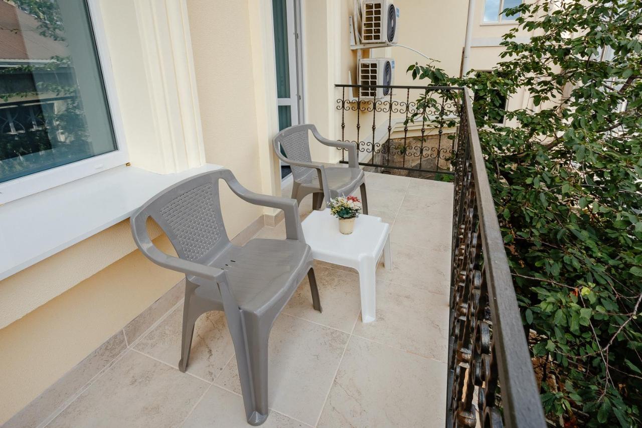 Apartments Maisonº11 Odesa Exterior photo